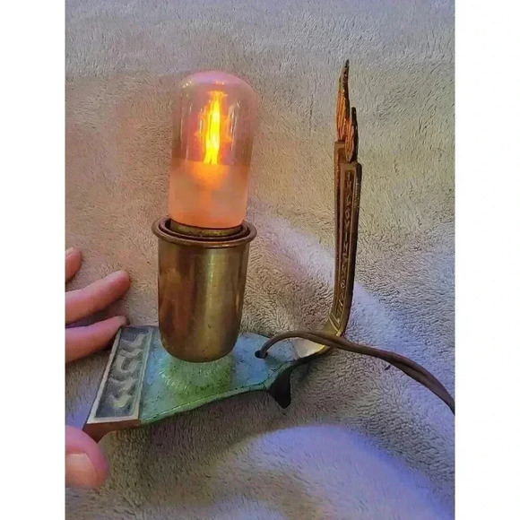 Yizkor Brass Lamp - Picture 3 of 6